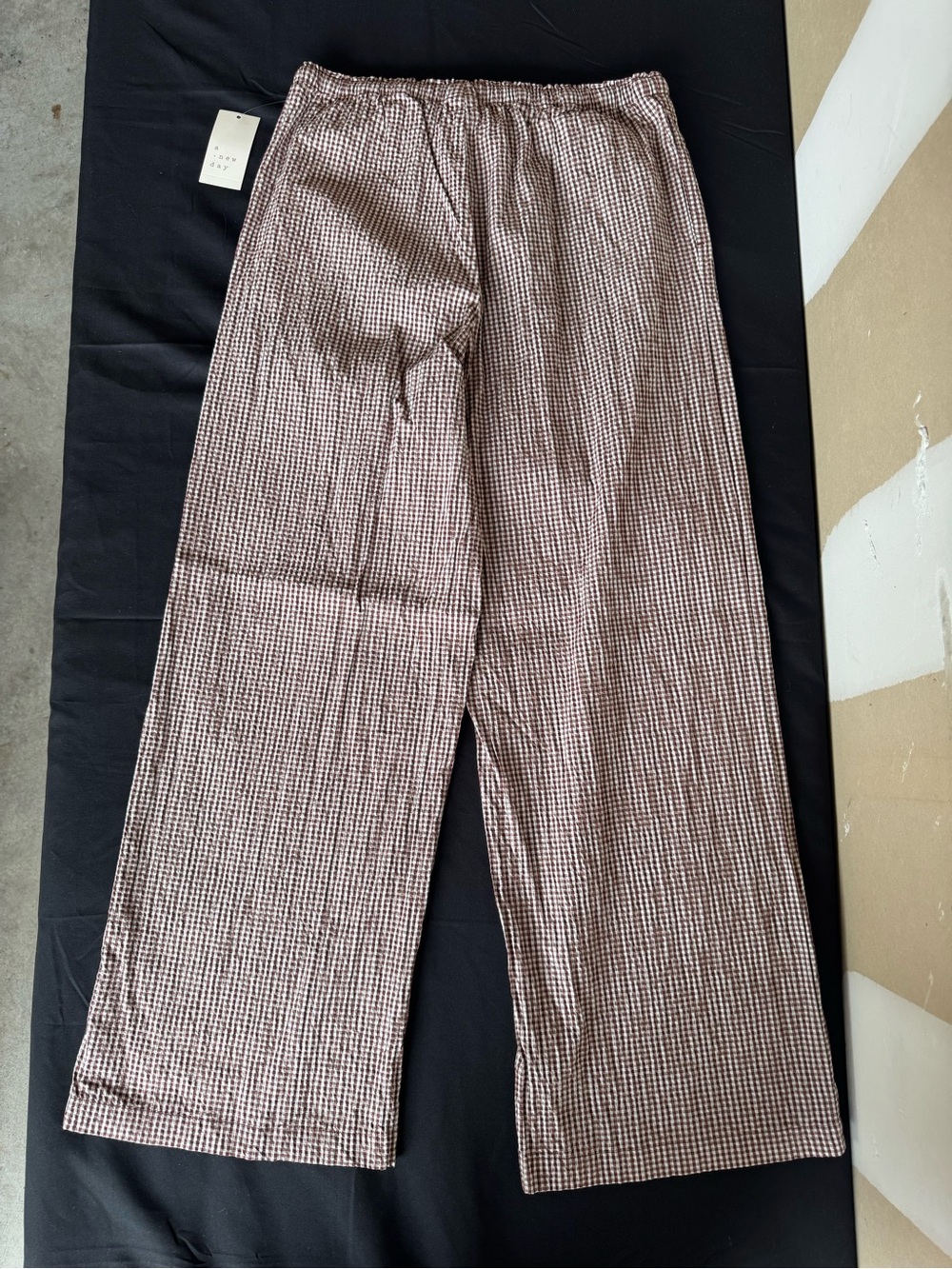 NWT A New Day Brown Gingham Seersucker Wide Leg Pants Women's Medium - Picture 2 of 3